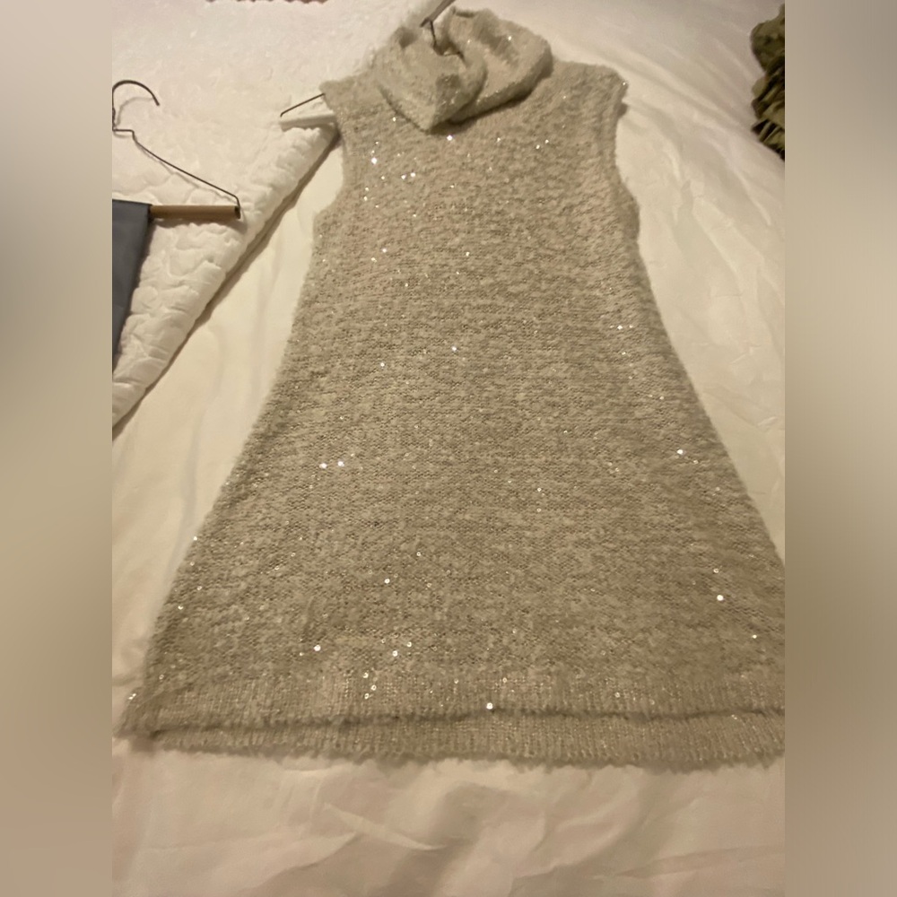 Beautiful Pale Grey Cowl Top!  Small EUC